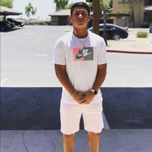 Meet your Posher, Edwards